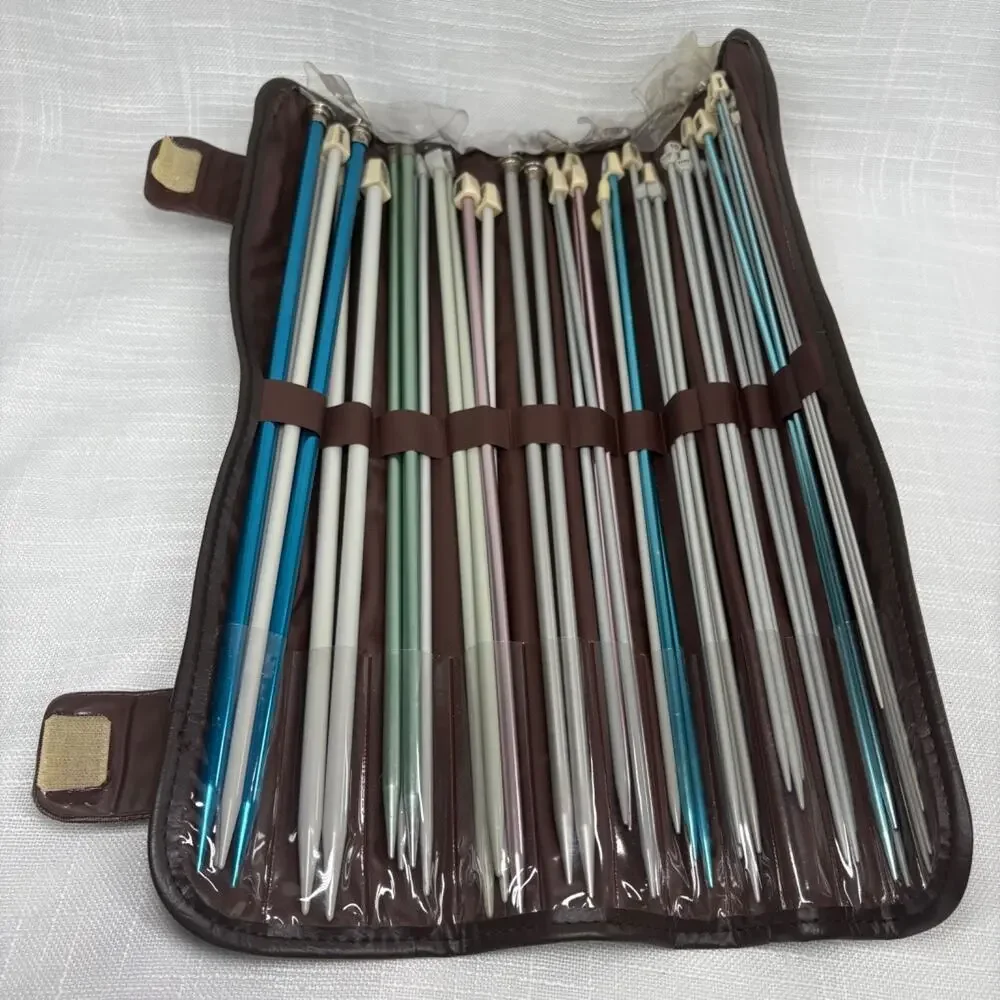 Lg Lot Of Knitting Needles And Vintage GrannyCore Floral Fabric Knitting Case